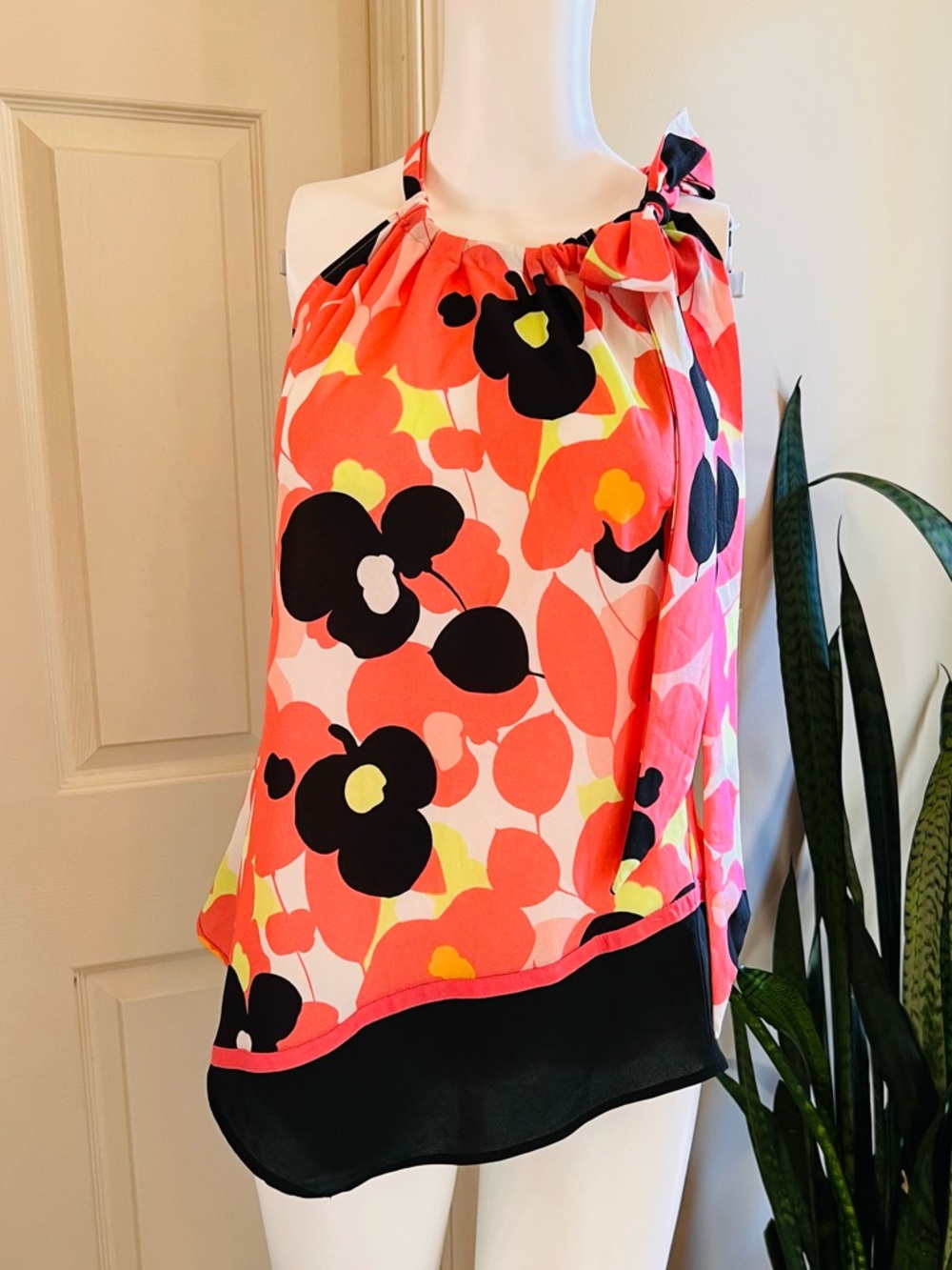Floral Halter Top Size Small Tie Neck Bow Blouse Sleeveless Summer Womens